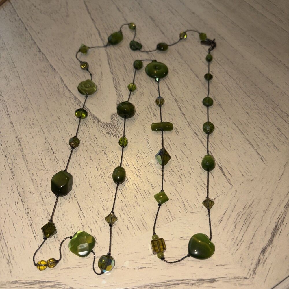 Vintage DABBY REID NECKLACE OVAL GREEN Glass Beads DARK GRAY METAL STRING 44” L